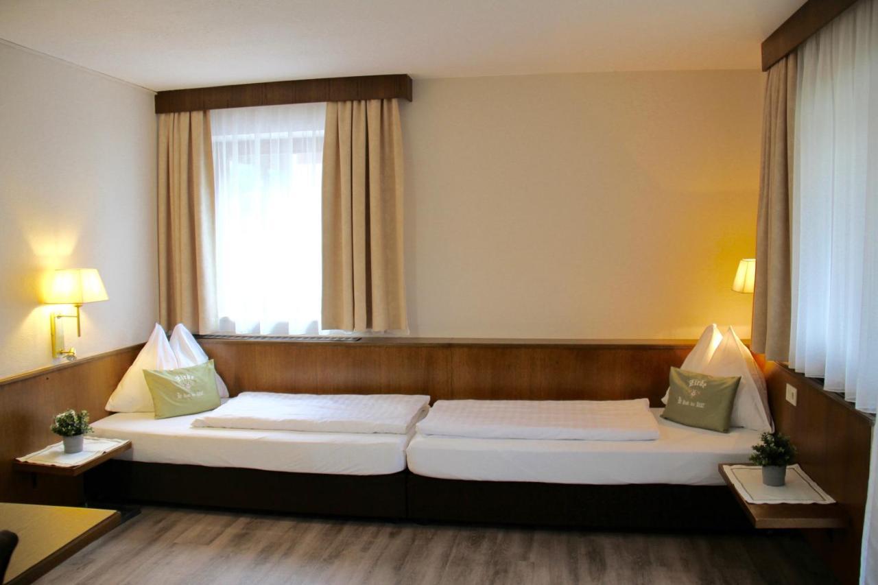 Hotel Montana Telfes im Stubai Bagian luar foto